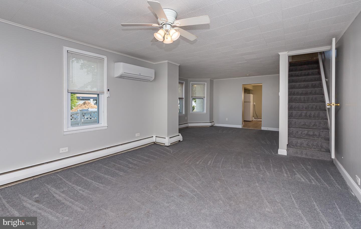 334 E Conestoga Rd Property Photo 4