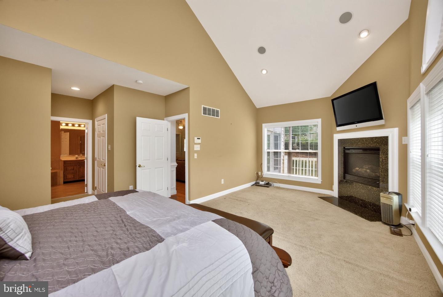 40 Sagewood Dr #162 Property Photo 16