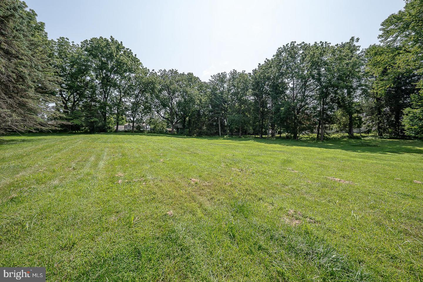 1011 N Valley Rd Property Photo 9