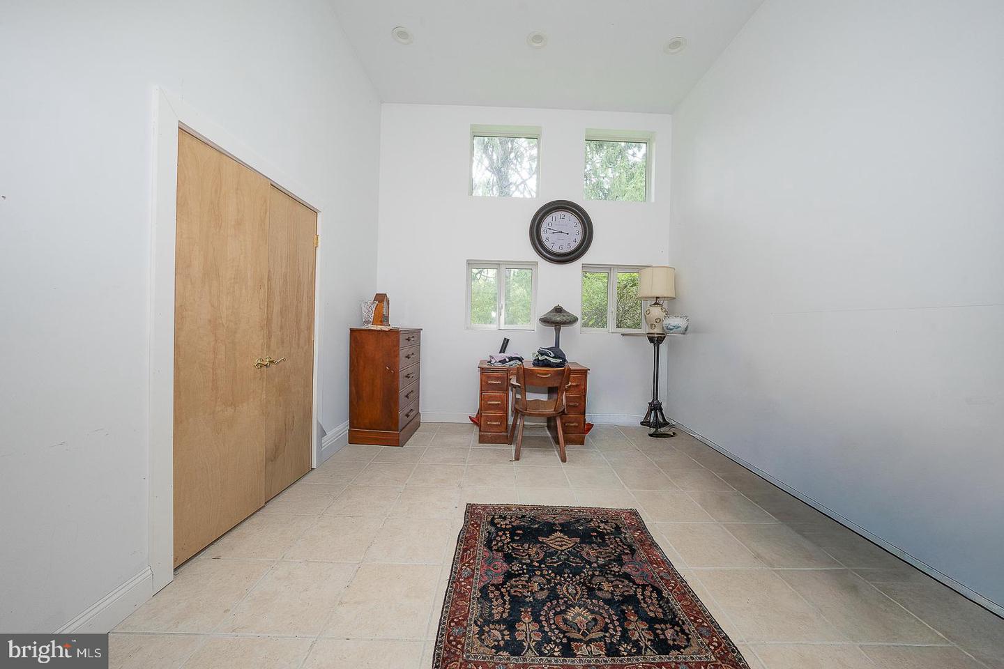 1011 N Valley Rd Property Photo 22