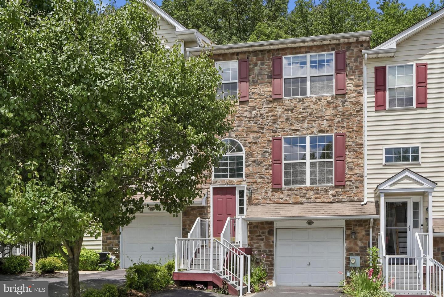 278 Yorktown Ct Property Photo 1