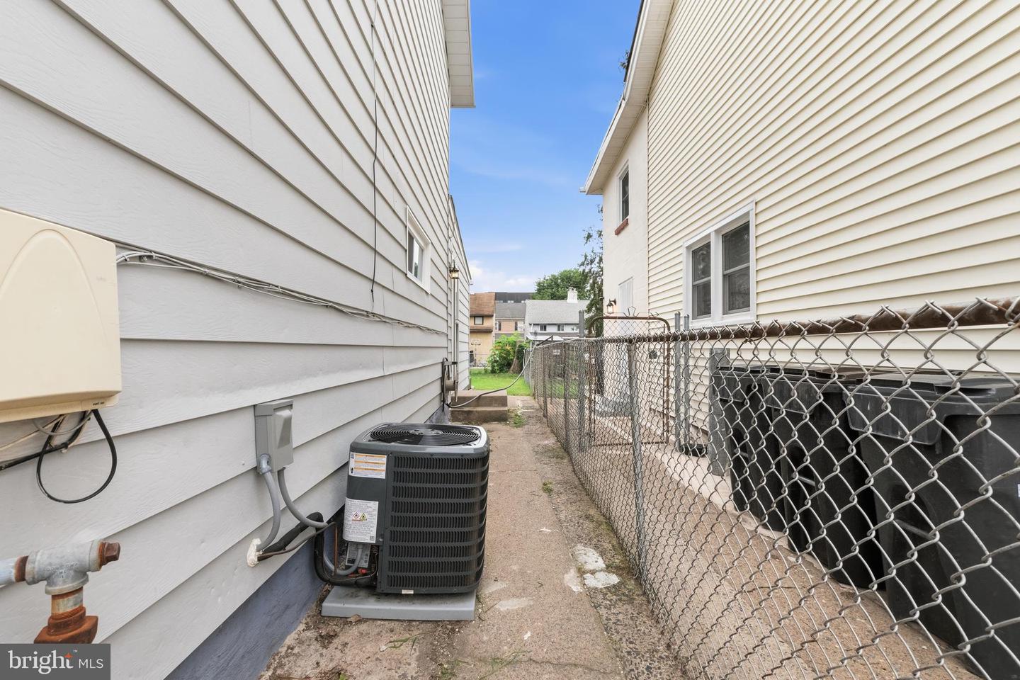16 Morgan St Property Photo 4