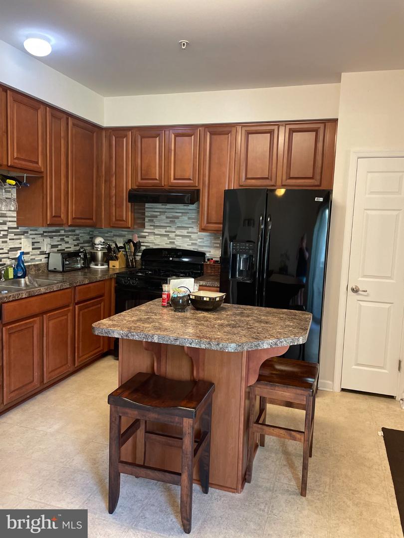 408 Larose Dr #408 Property Photo 10