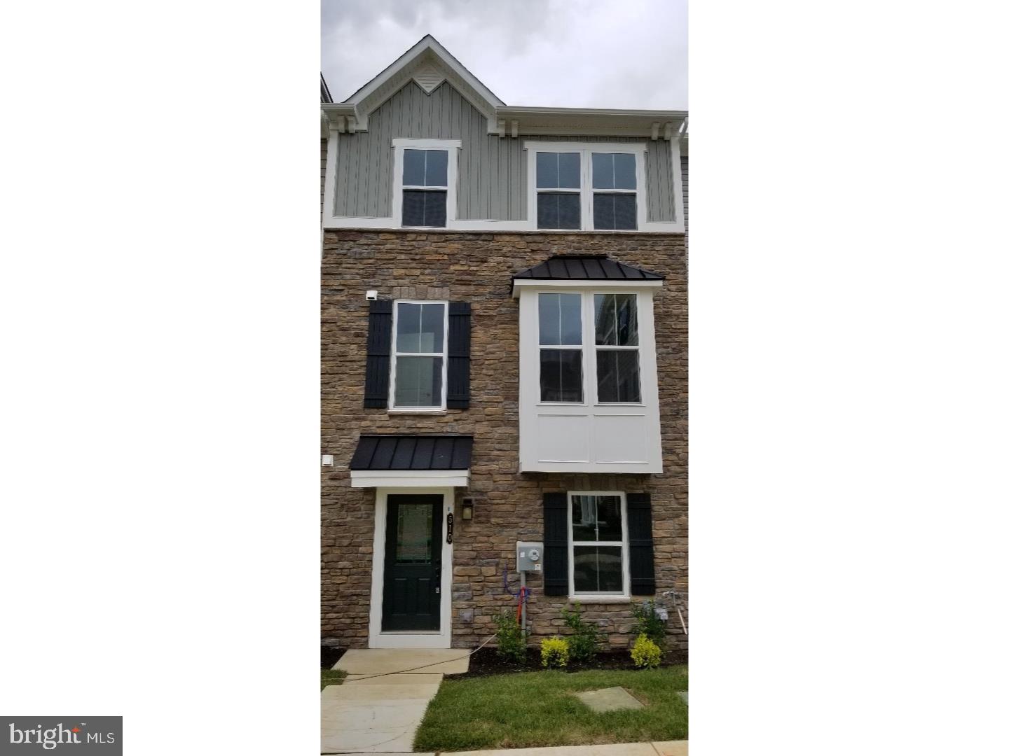 510 SAPPHIRE DR Property Photo 1