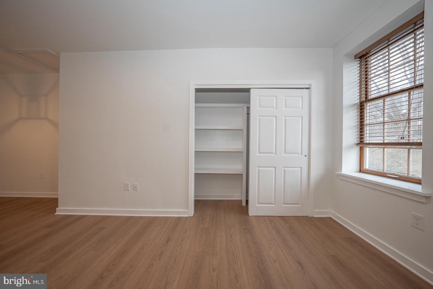 42 N Waterloo Rd #38 Property Photo 13