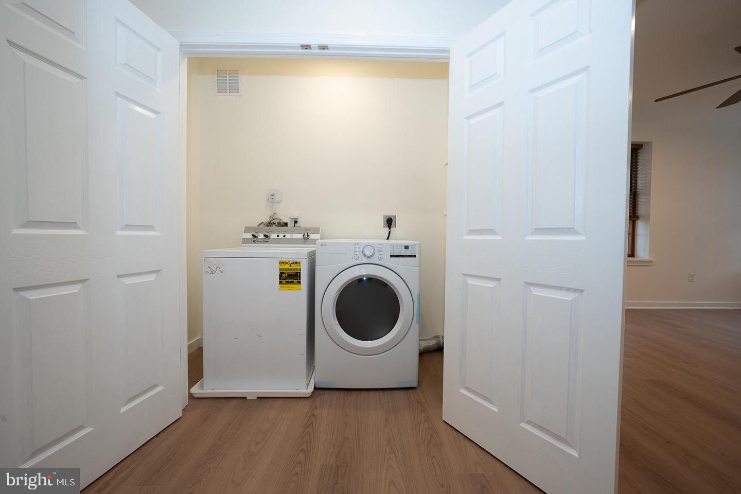 42 N Waterloo Rd #38 Property Photo 14