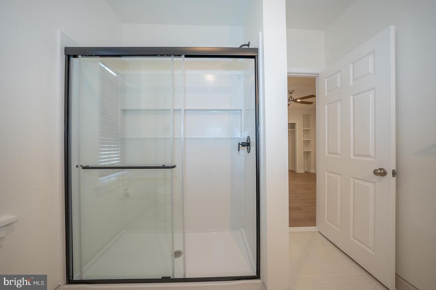42 N Waterloo Rd #38 Property Photo 18