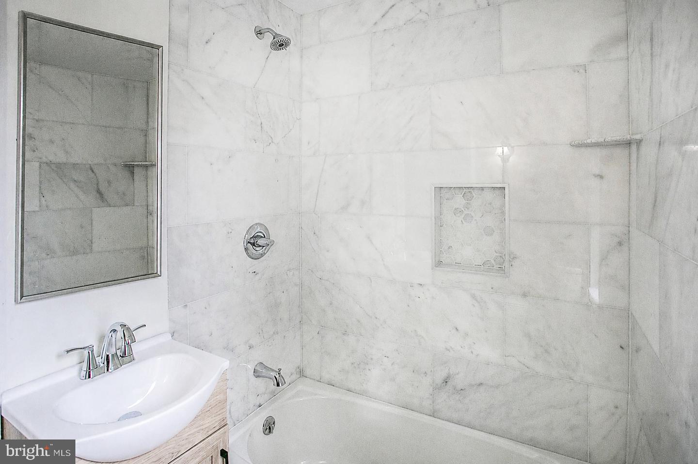 15 Franklin Ave Property Photo 8