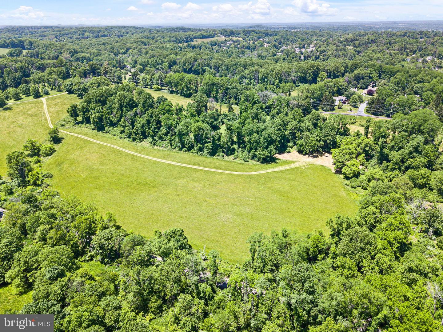470 Hillendale Rd Property Photo 5