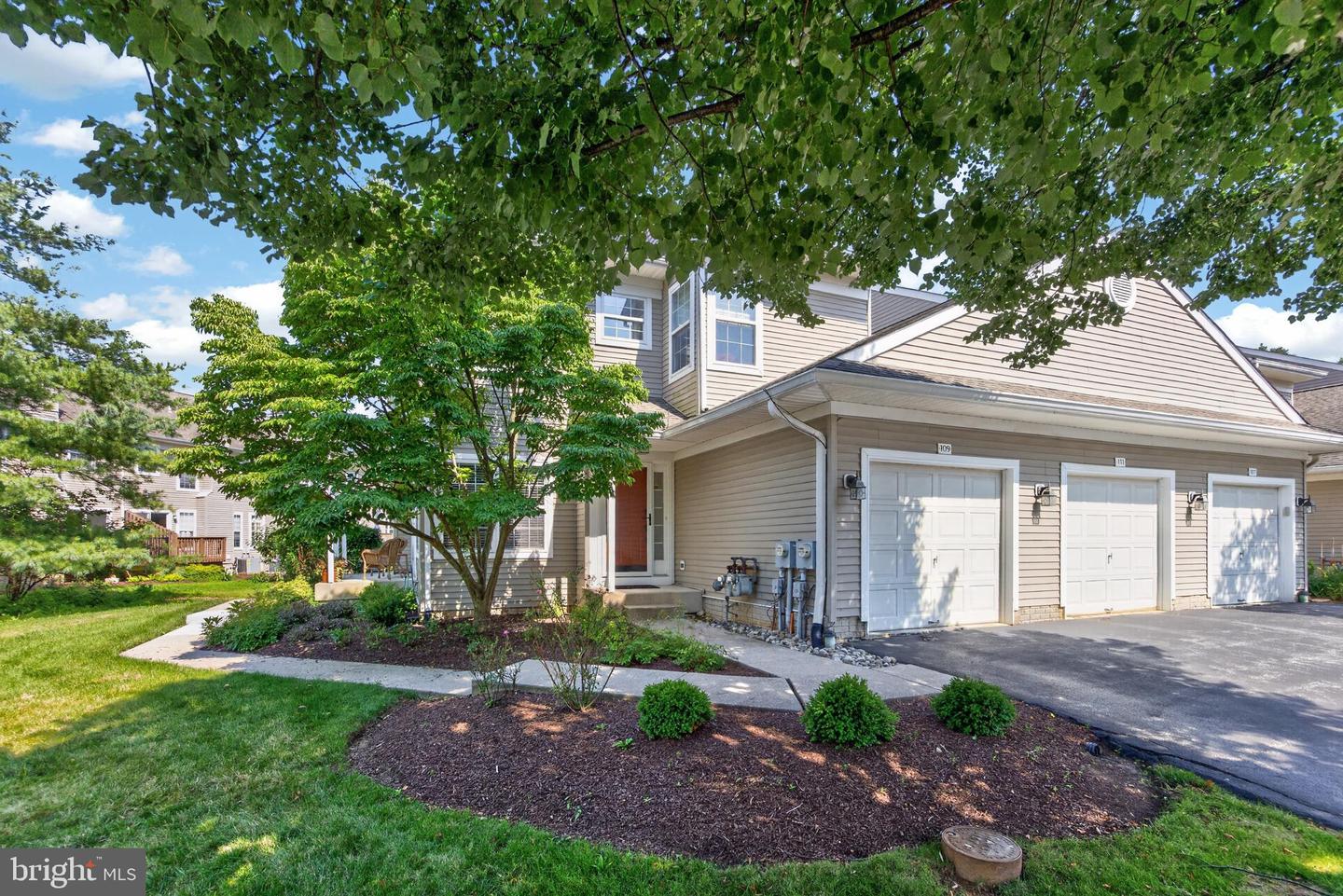 109 Jeffords Ct #905 Property Photo 1