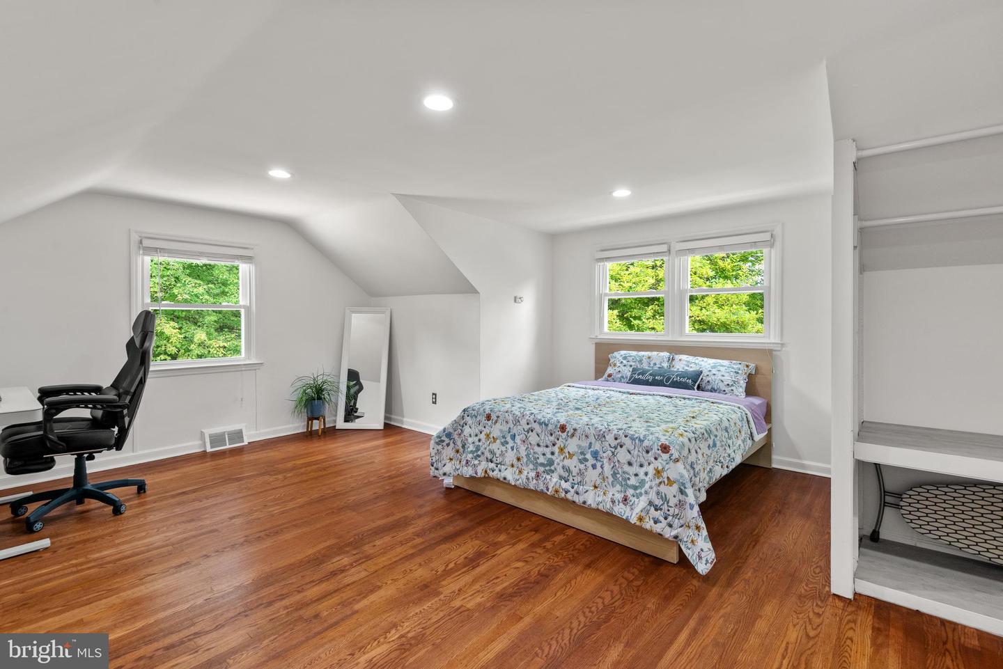 1291 Thomas Rd Property Photo 27