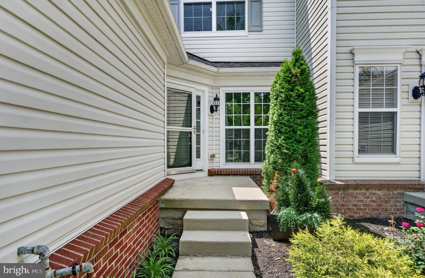 228 N Caldwell Cir Property Photo 5