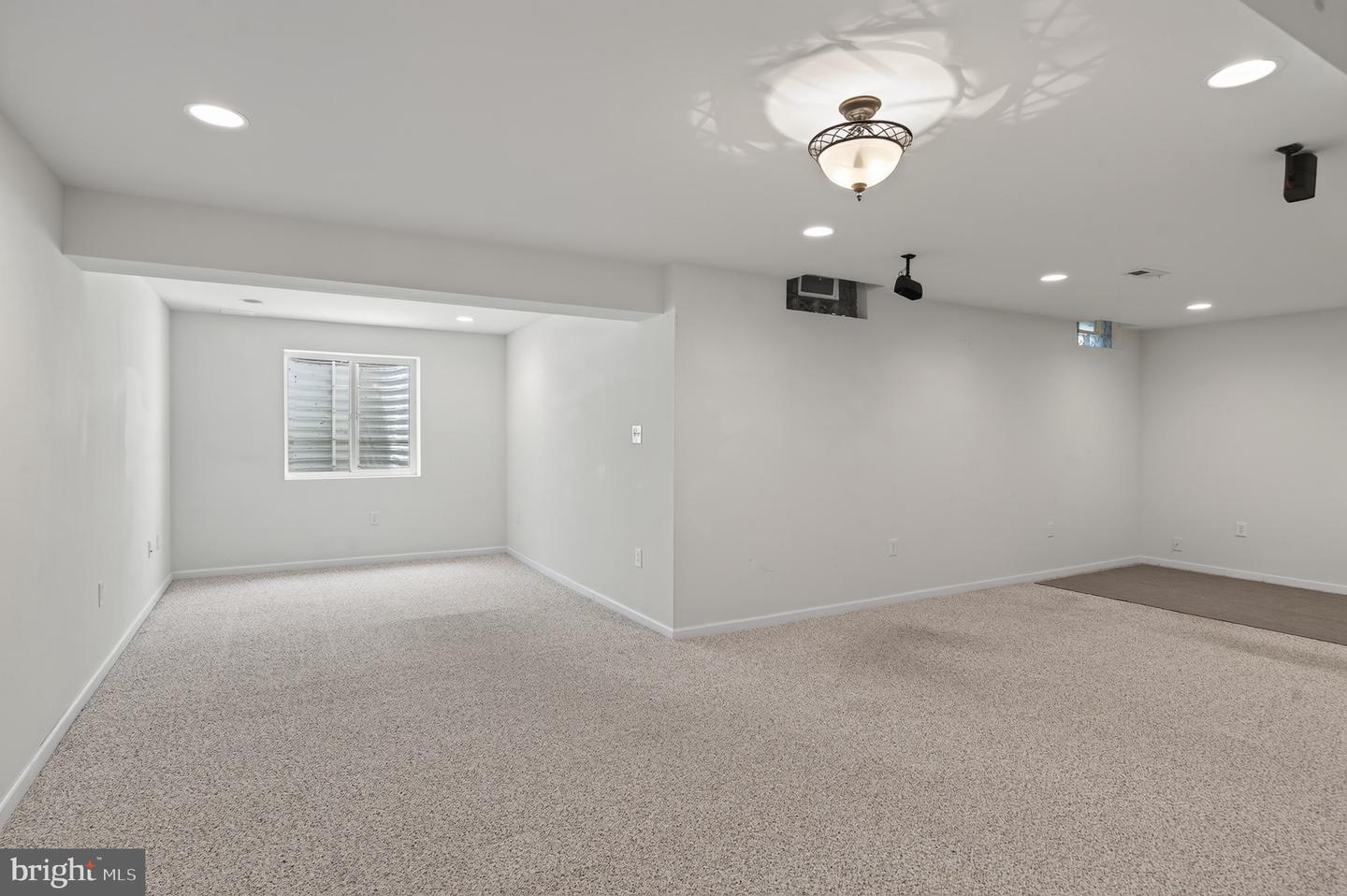 228 N Caldwell Cir Property Photo 56