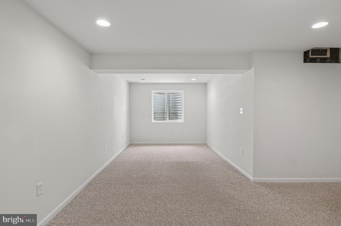 228 N Caldwell Cir Property Photo 57