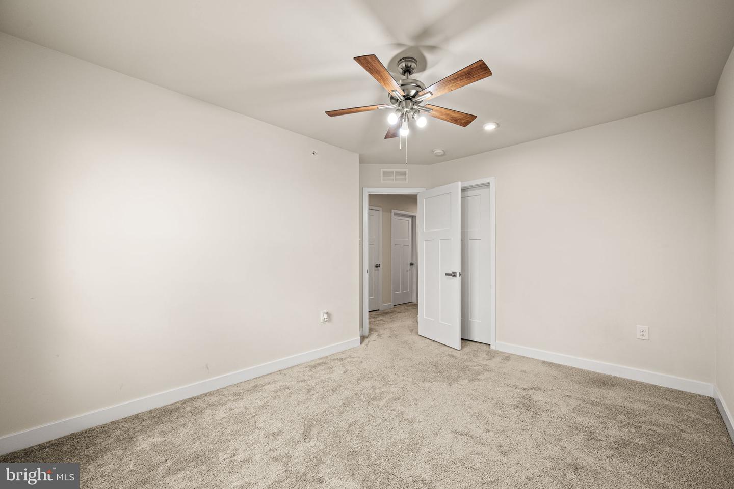 240 Chase Dr Property Photo 29