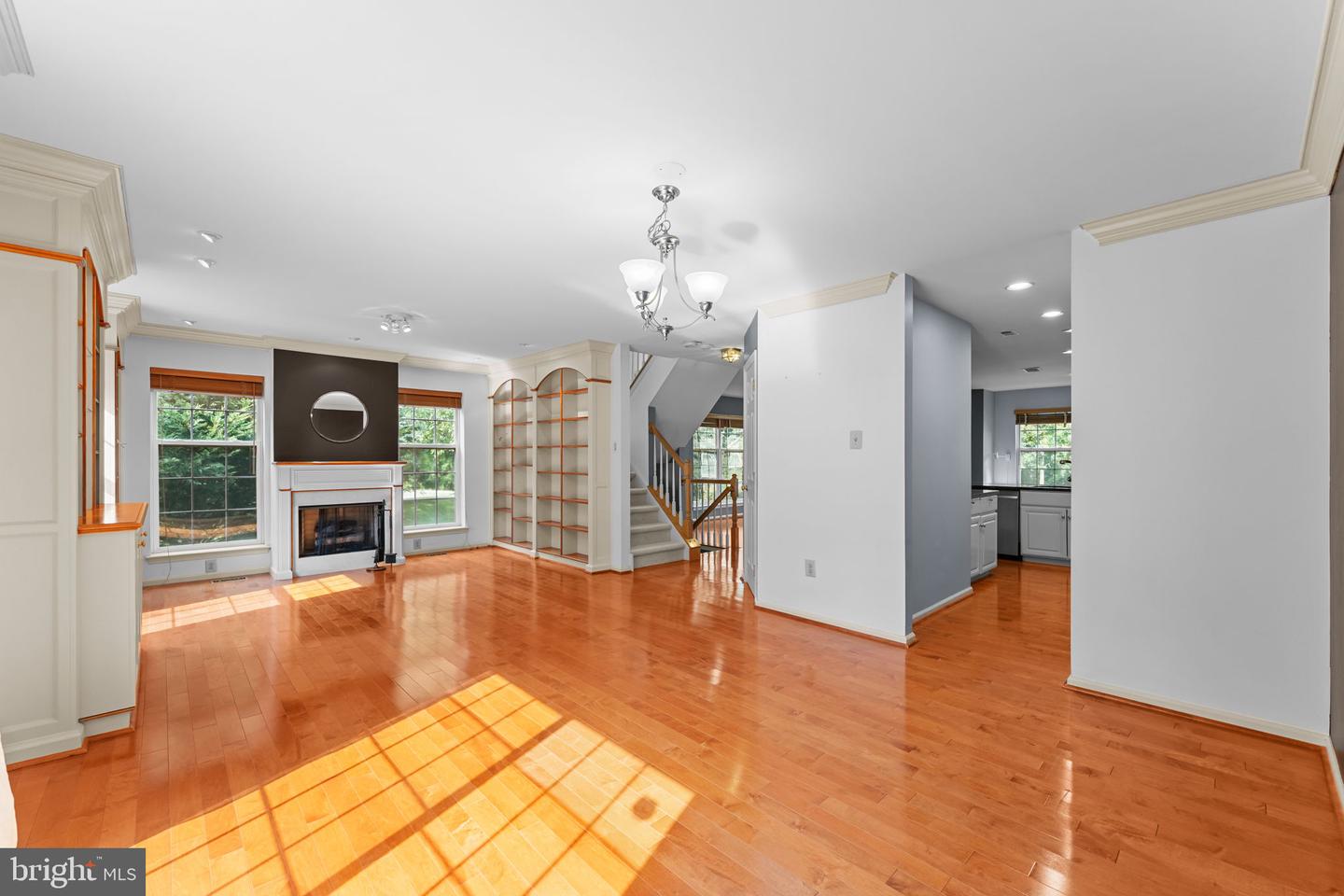 158 Weybridge Dr Property Photo 14