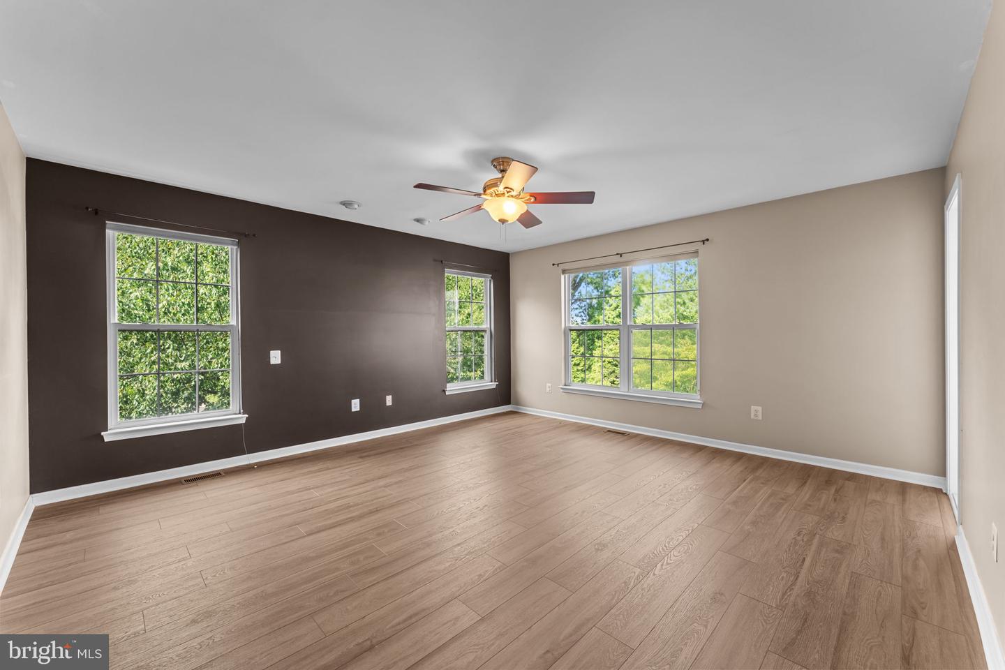 158 Weybridge Dr Property Photo 18