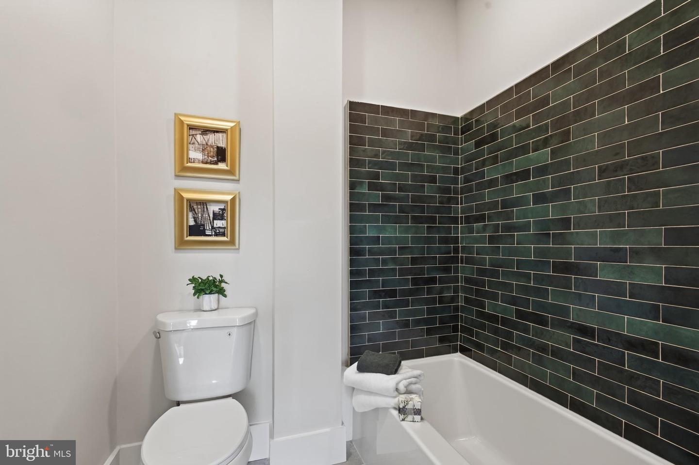 149 Poplar St Property Photo 18