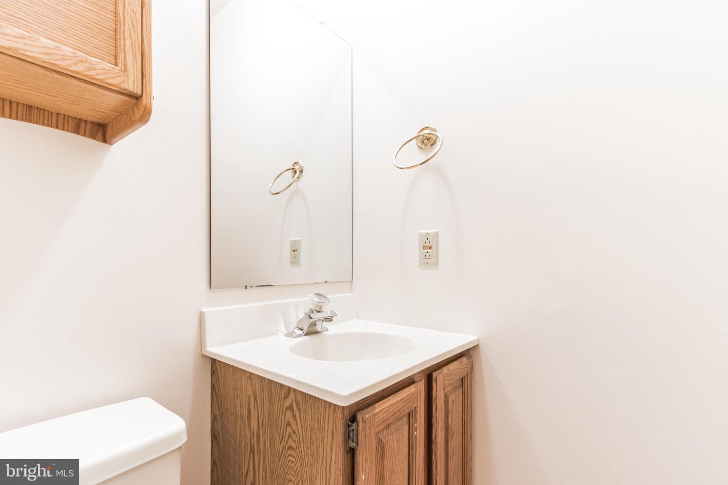 48 Stonehurst Ct Property Photo 10