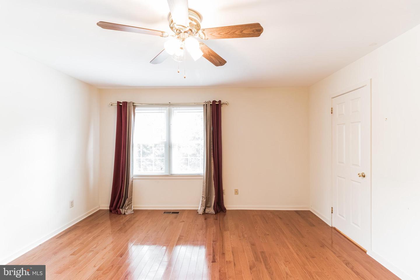 48 Stonehurst Ct Property Photo 18