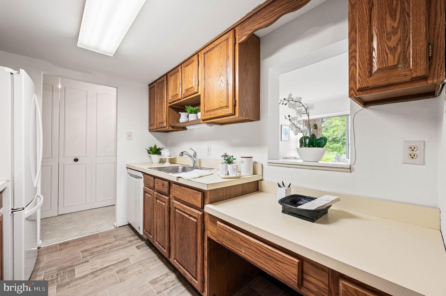 180 Drummers Ln Property Photo 10