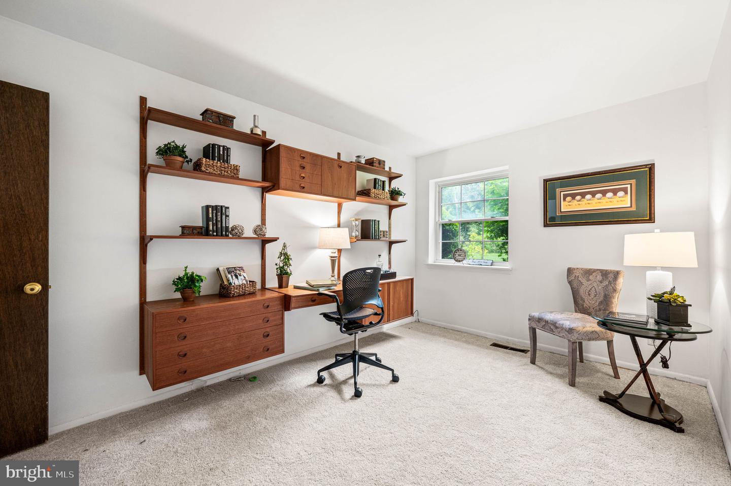 180 Drummers Ln Property Photo 14