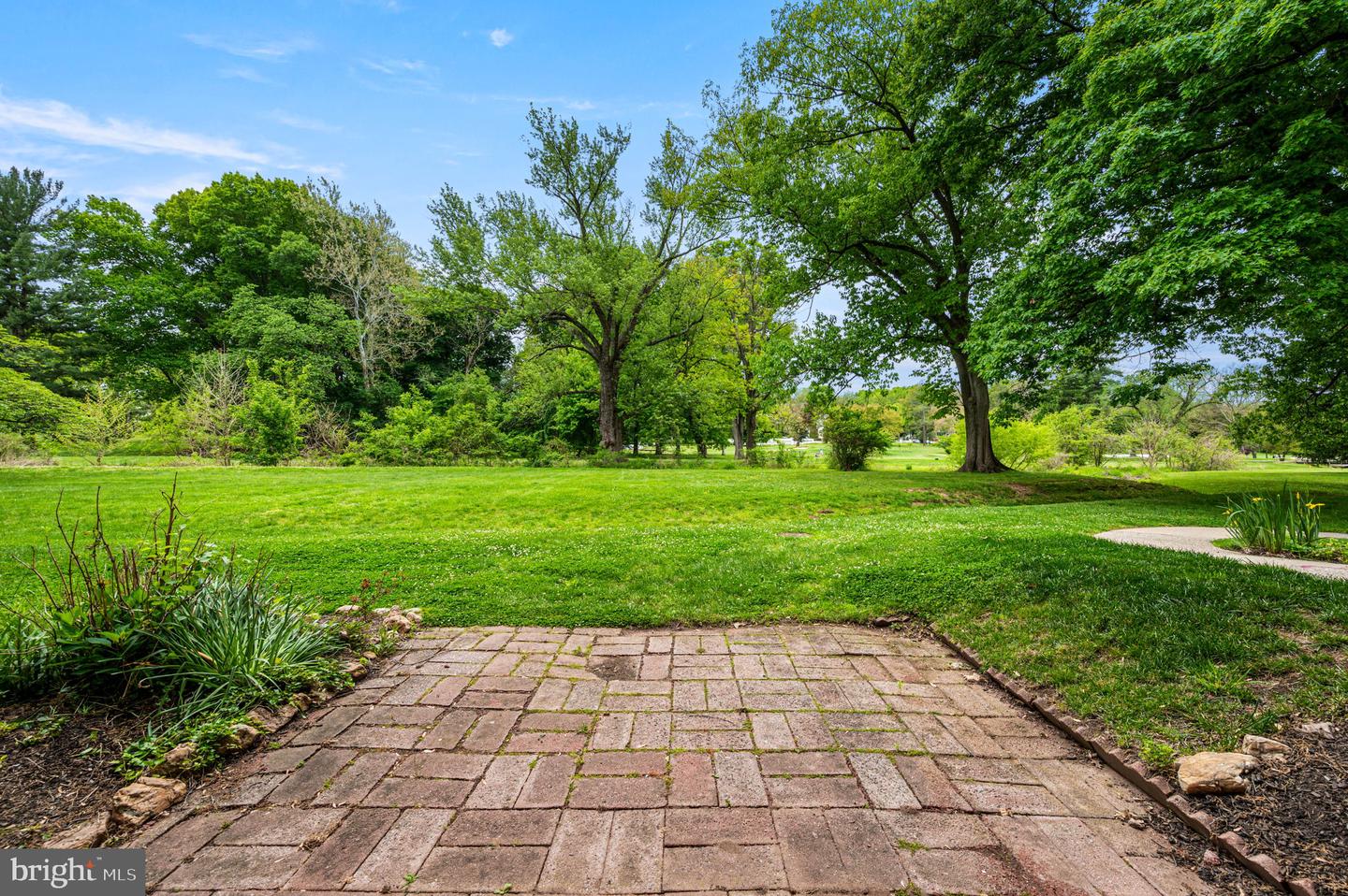 180 Drummers Ln Property Photo 23