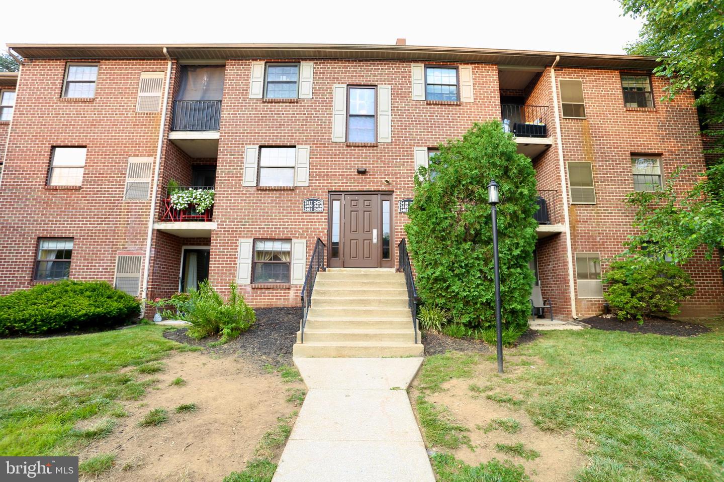 2407 Pond View Dr #2407 Property Photo 1