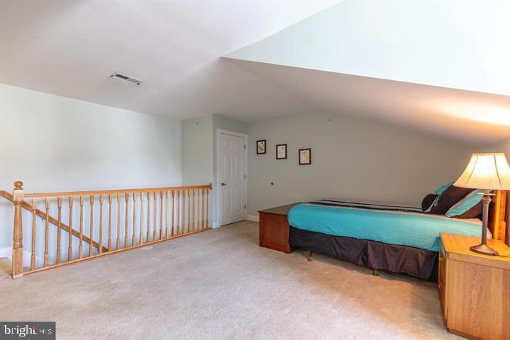 128 Justin Dr Property Photo 28