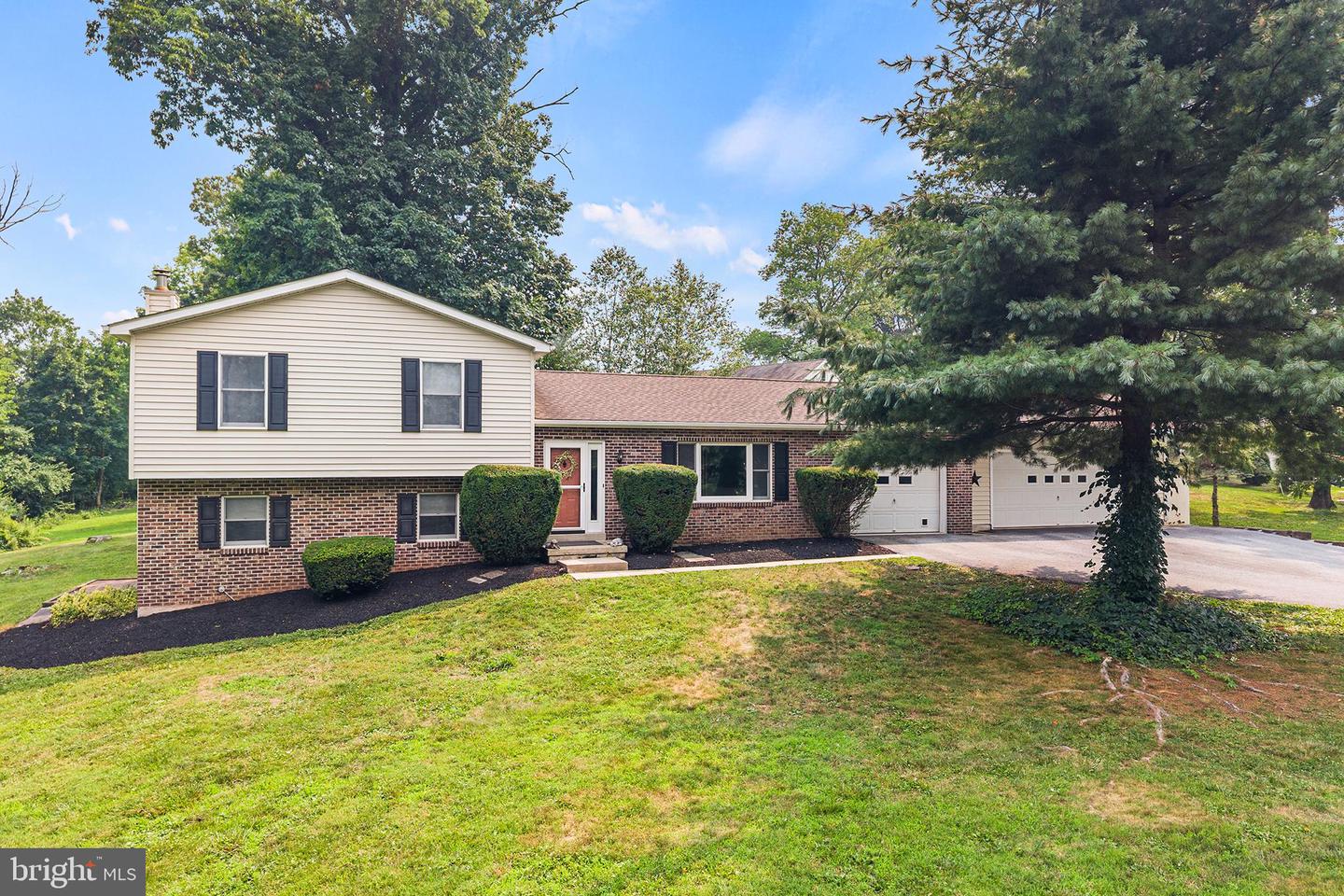 2604 Pheasant Run Ln Property Photo 1