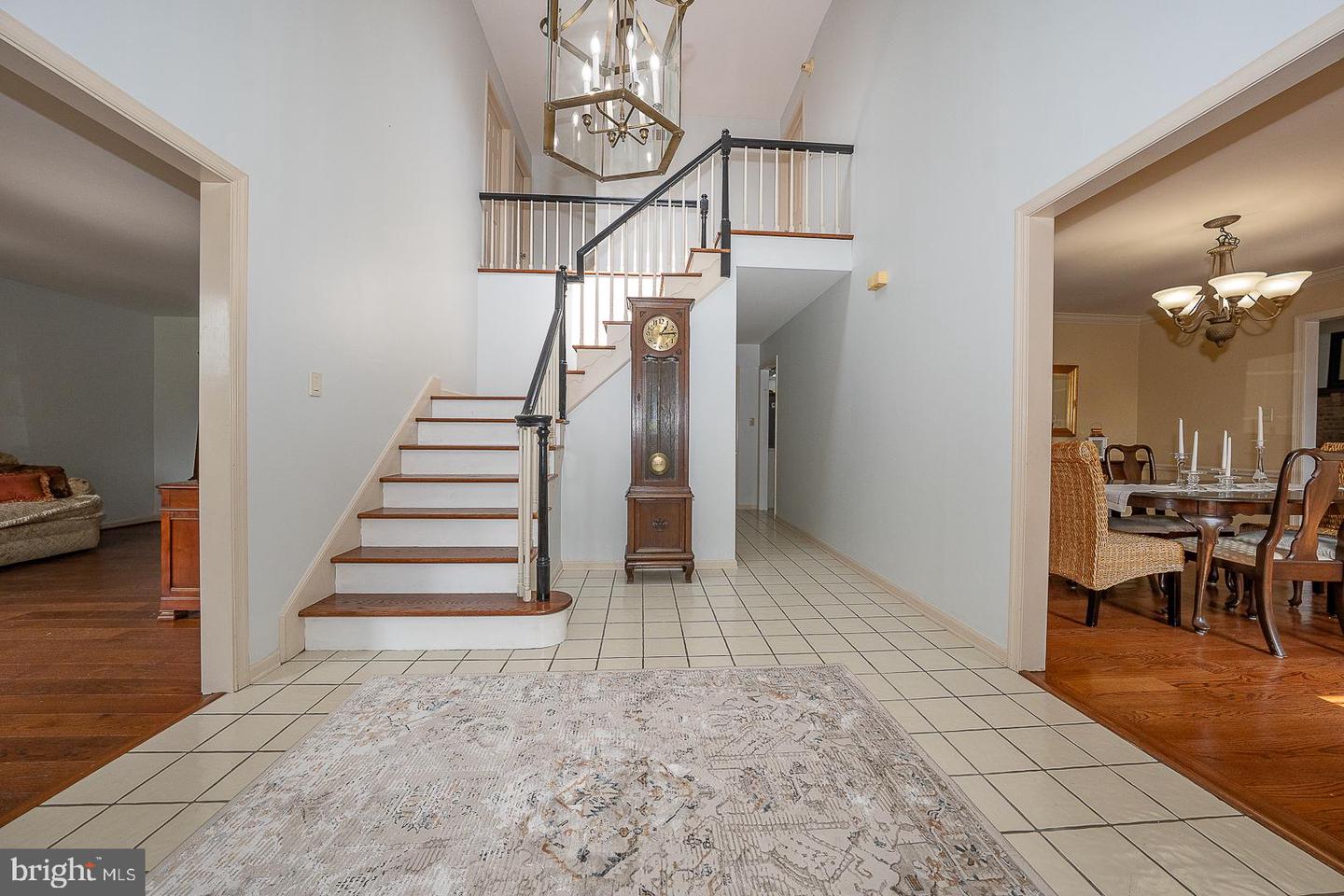 842 Penns Way Property Photo 6