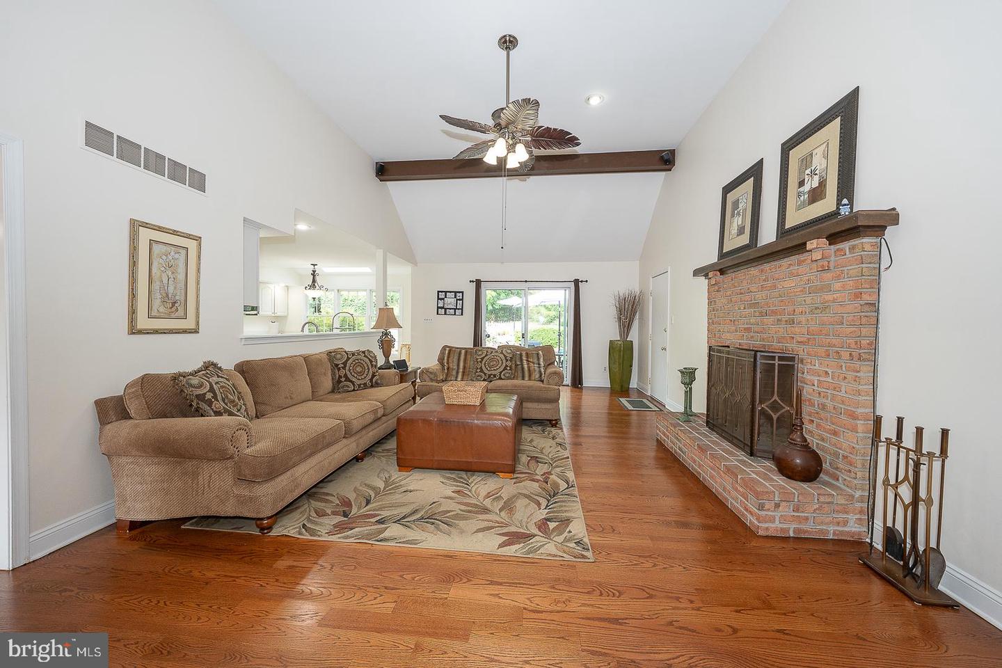 842 Penns Way Property Photo 10