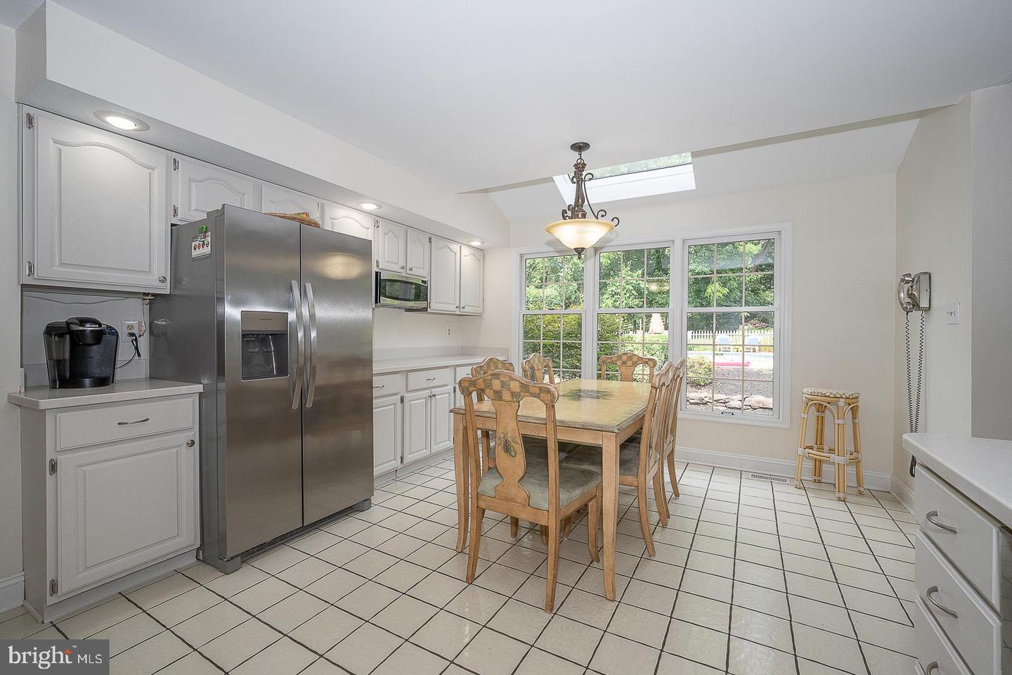 842 Penns Way Property Photo 12