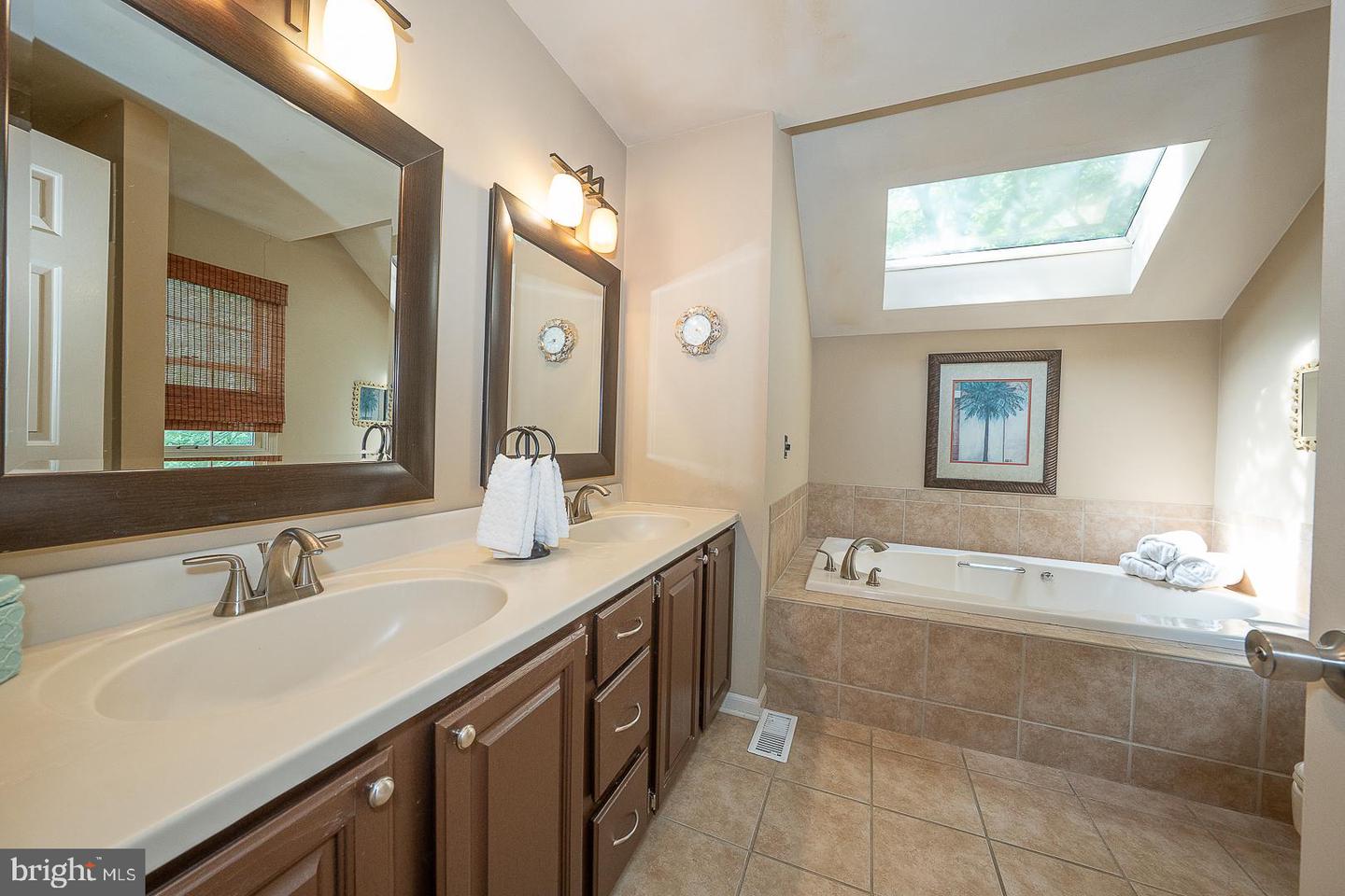 842 Penns Way Property Photo 22