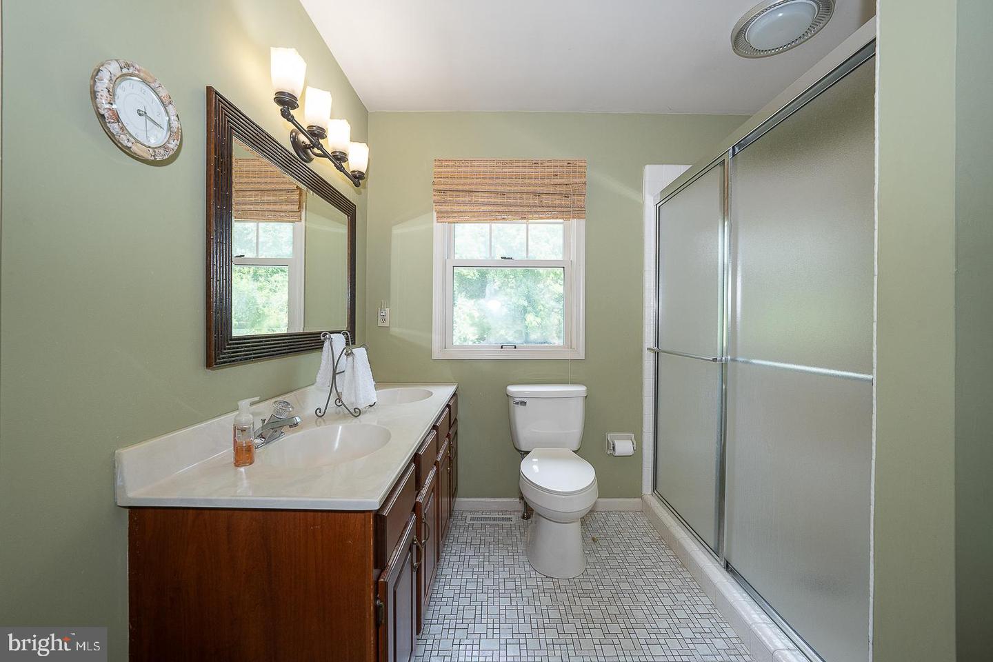 842 Penns Way Property Photo 30