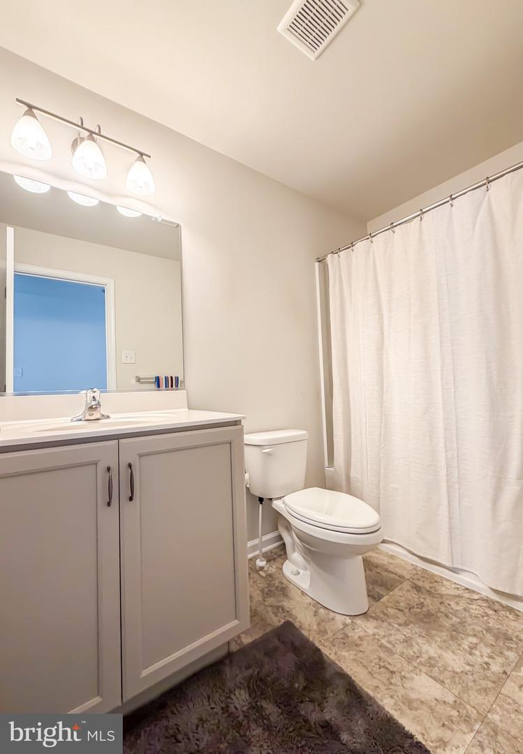 112 Bowery Ln Property Photo 28