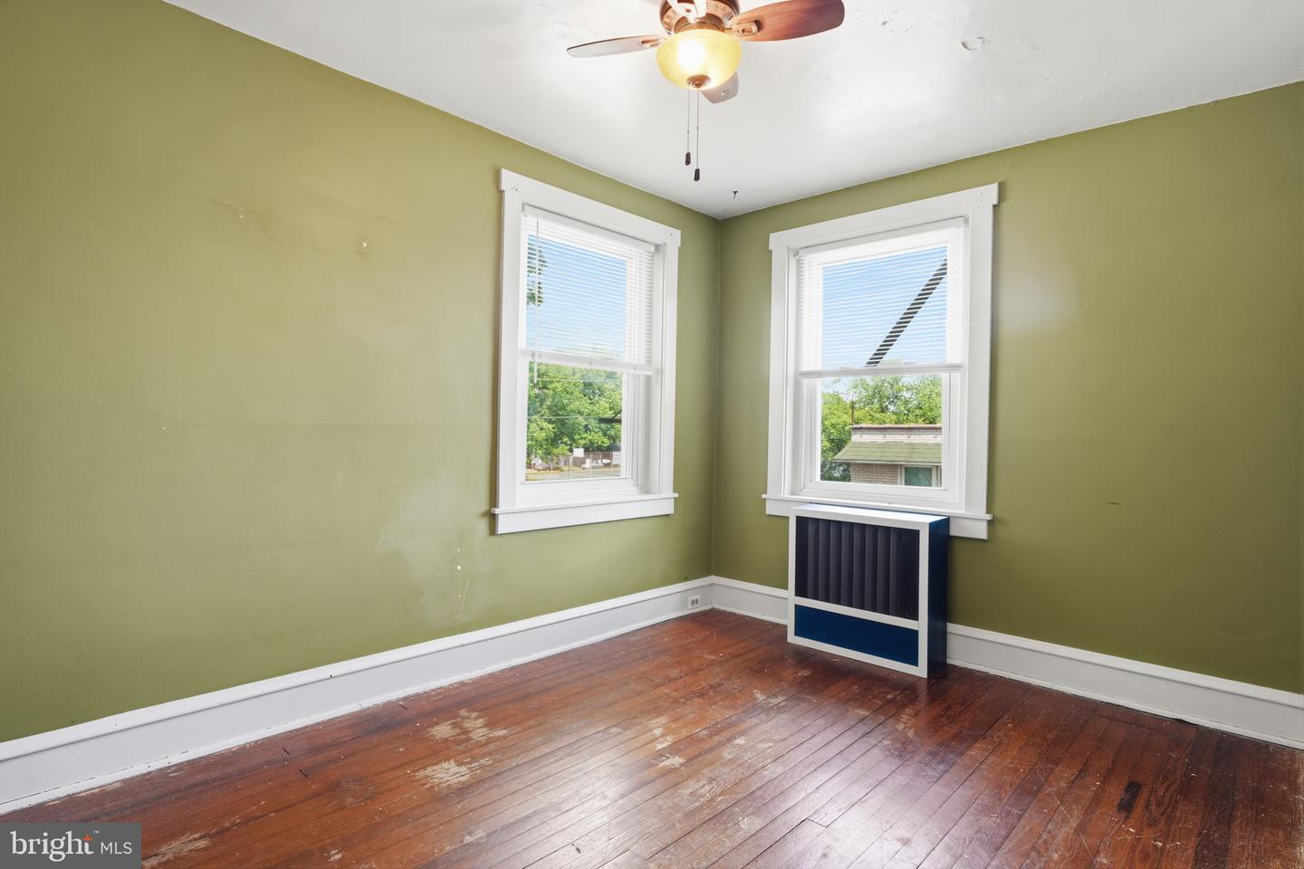 107 E Main St Property Photo 21