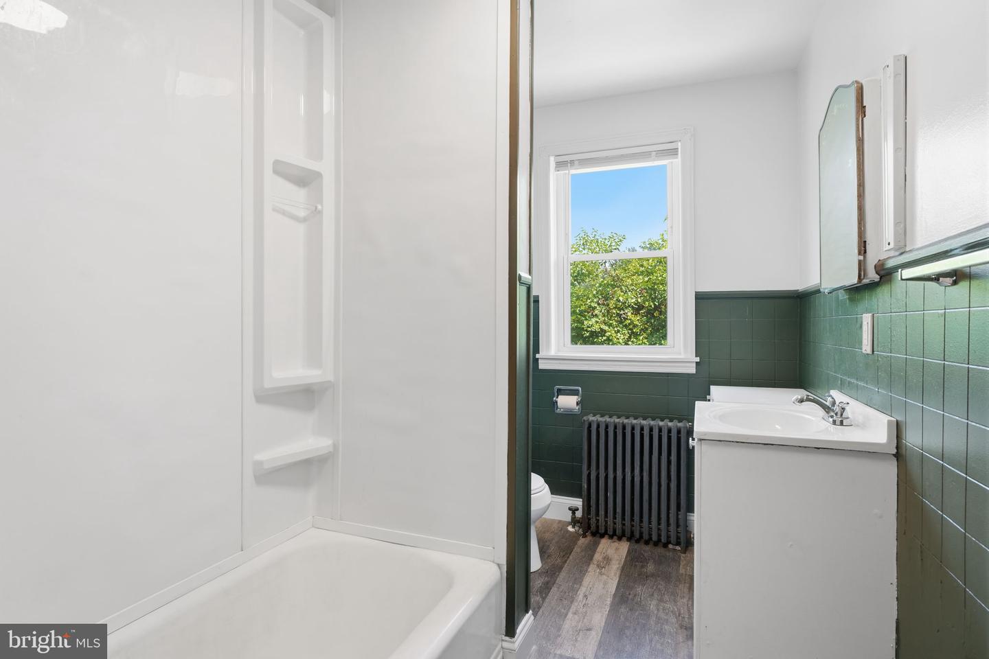 107 E Main St Property Photo 35