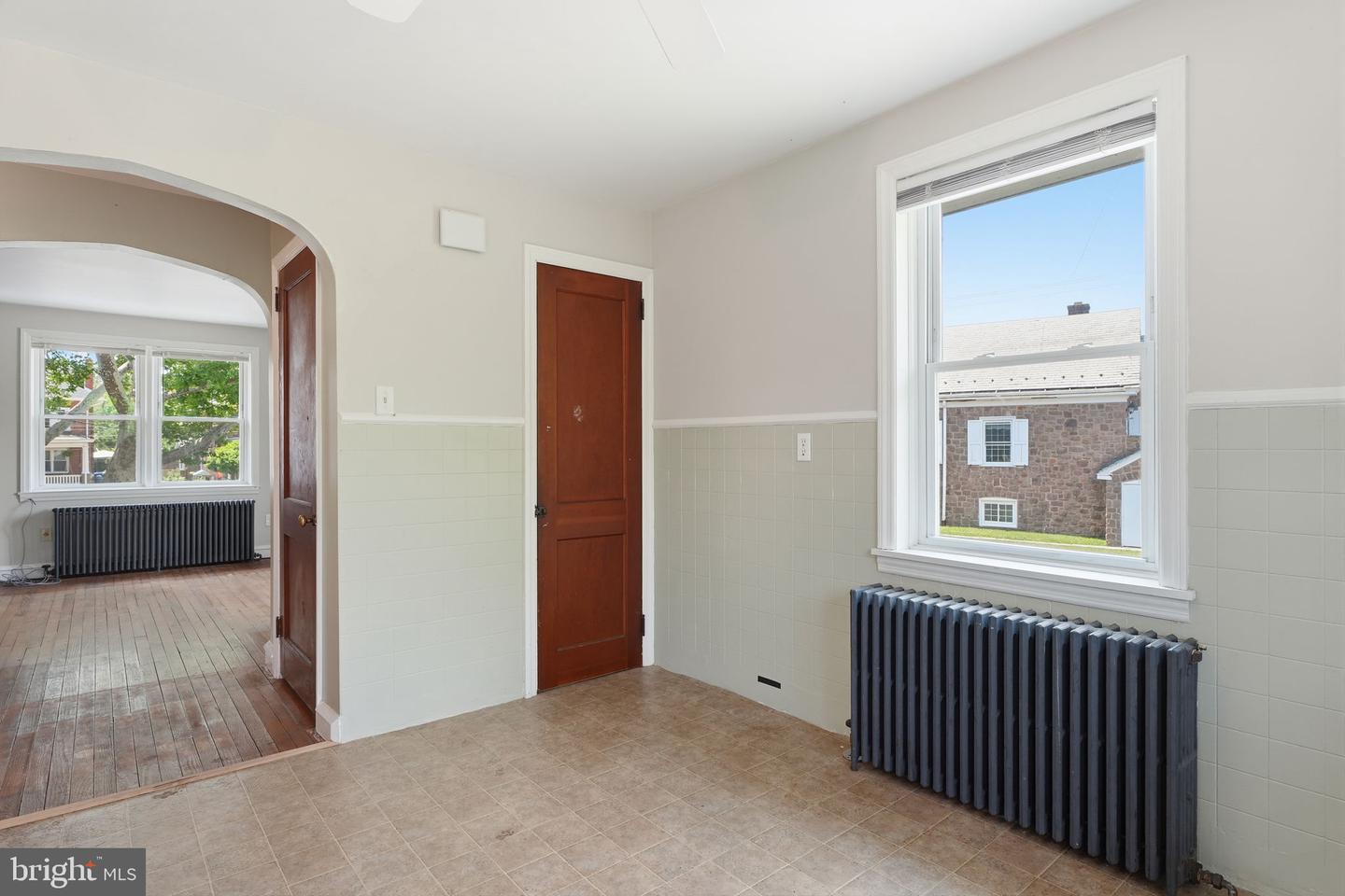 107 E Main St Property Photo 46