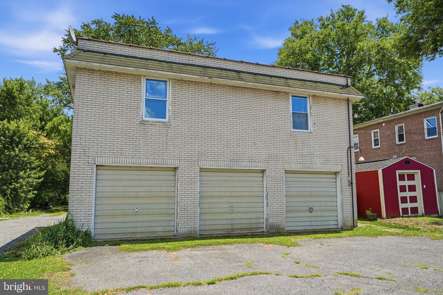 107 E Main St Property Photo 51