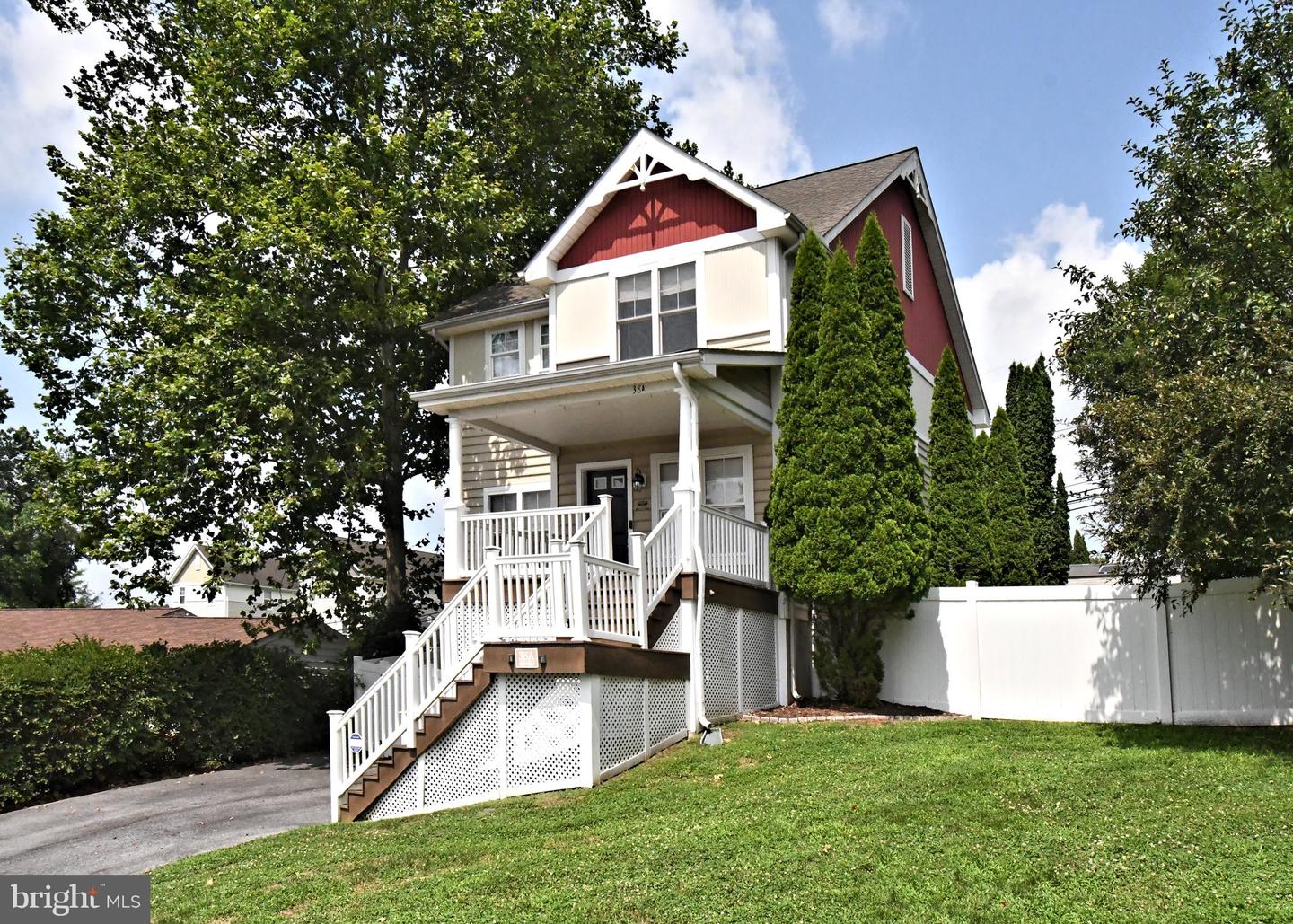 38 A Montclair Ave Property Photo 2
