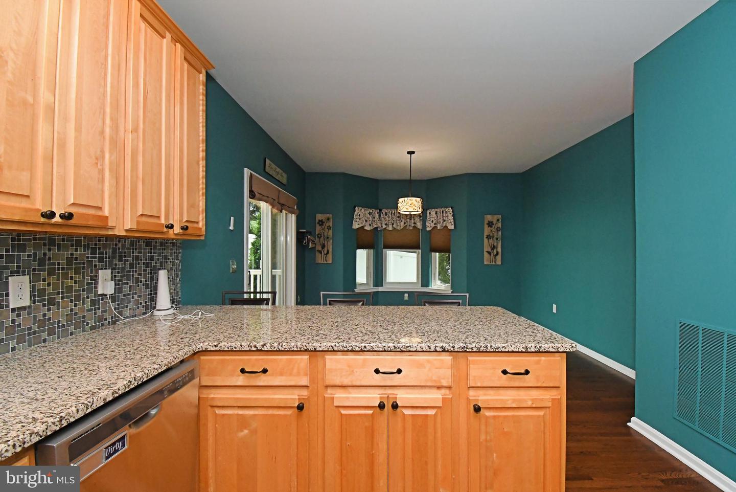 38 A Montclair Ave Property Photo 23
