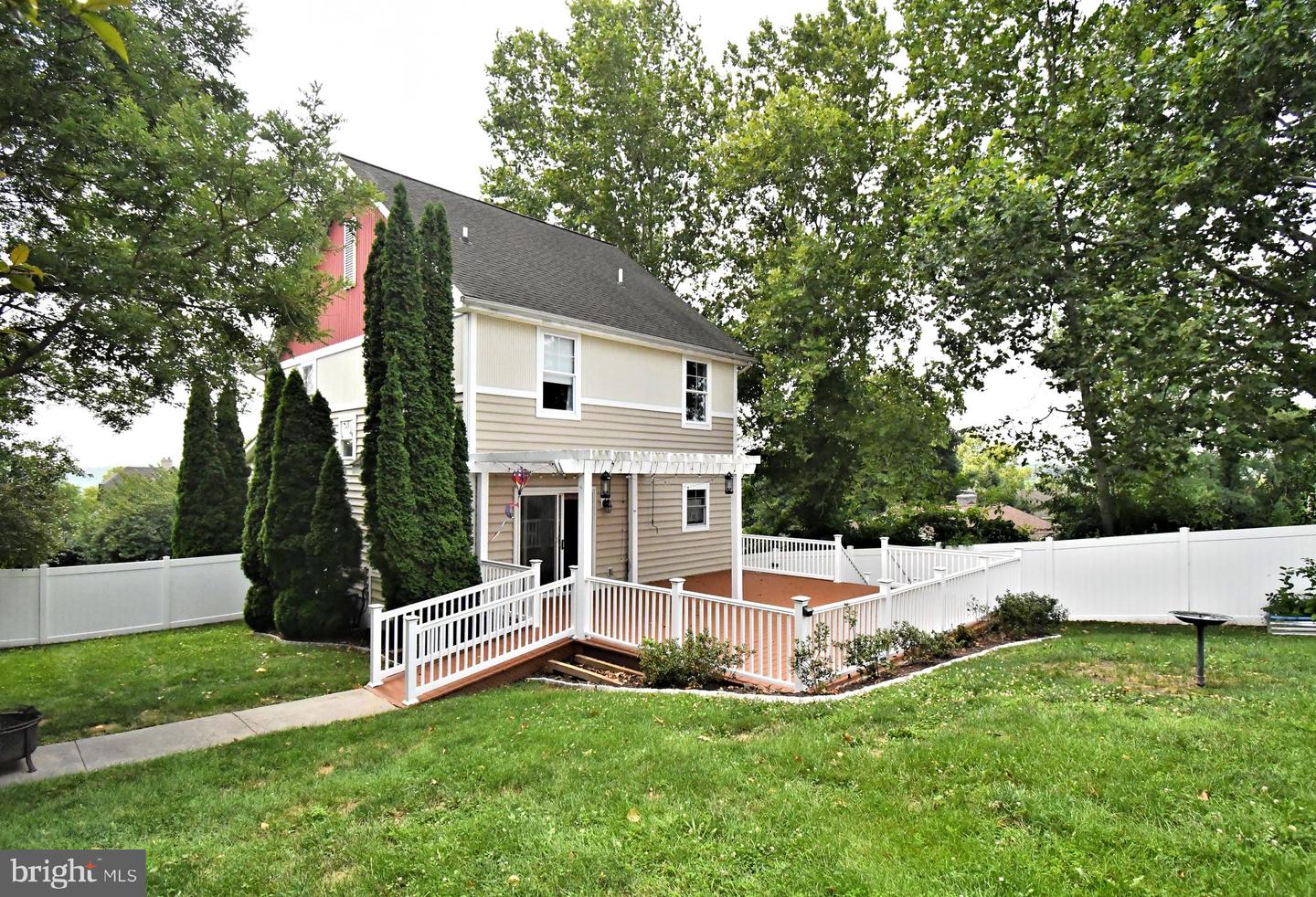 38 A Montclair Ave Property Photo 57