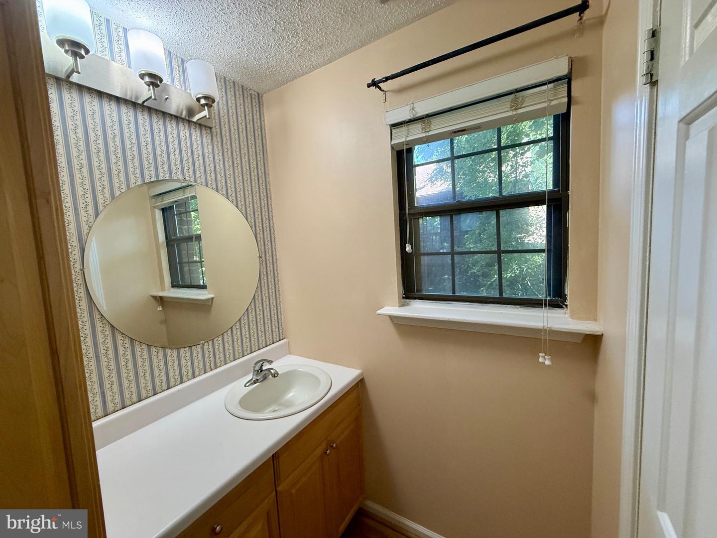 30 Hopkinson Ct #164 Property Photo 20