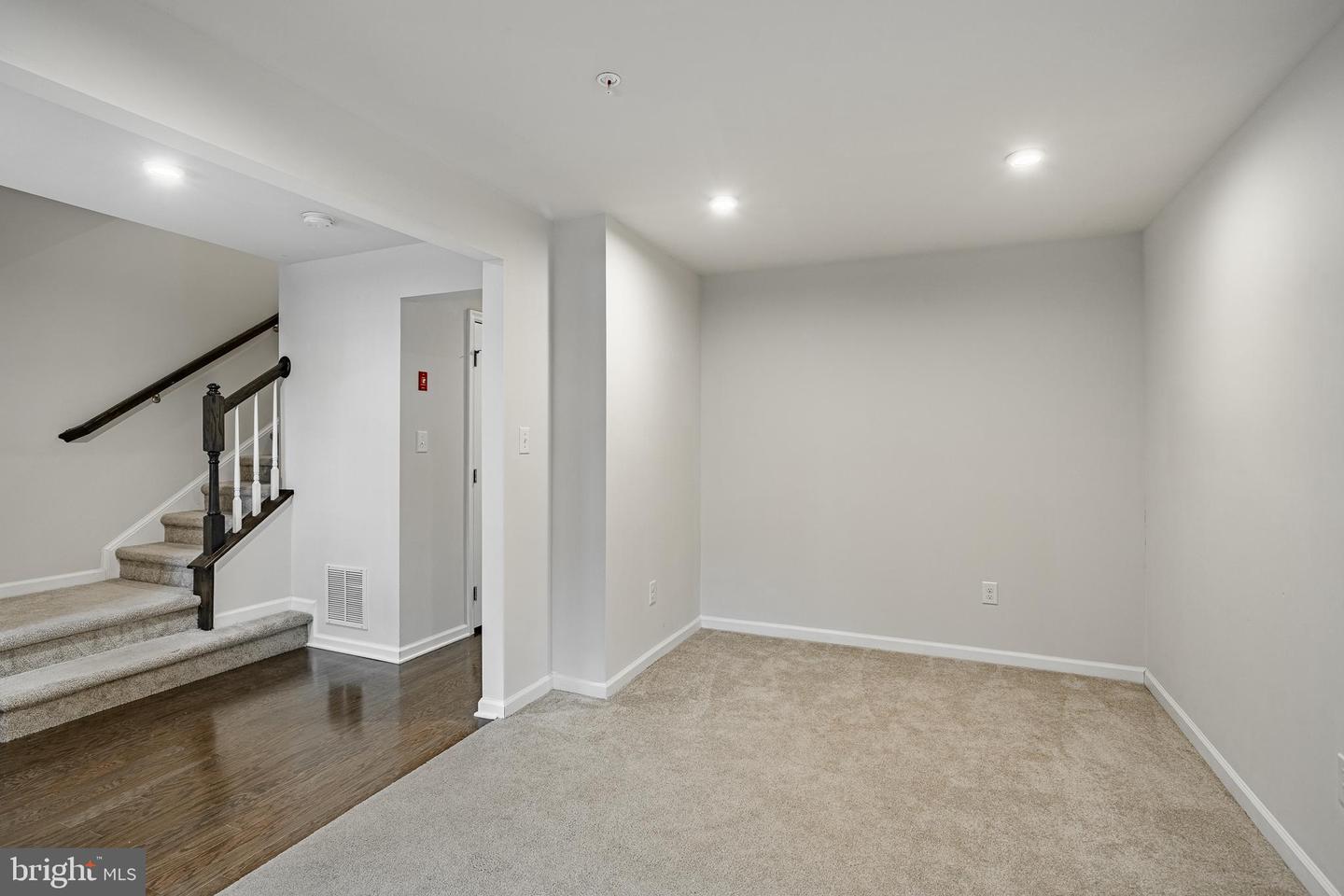 300 Blue Welsh St Property Photo 12