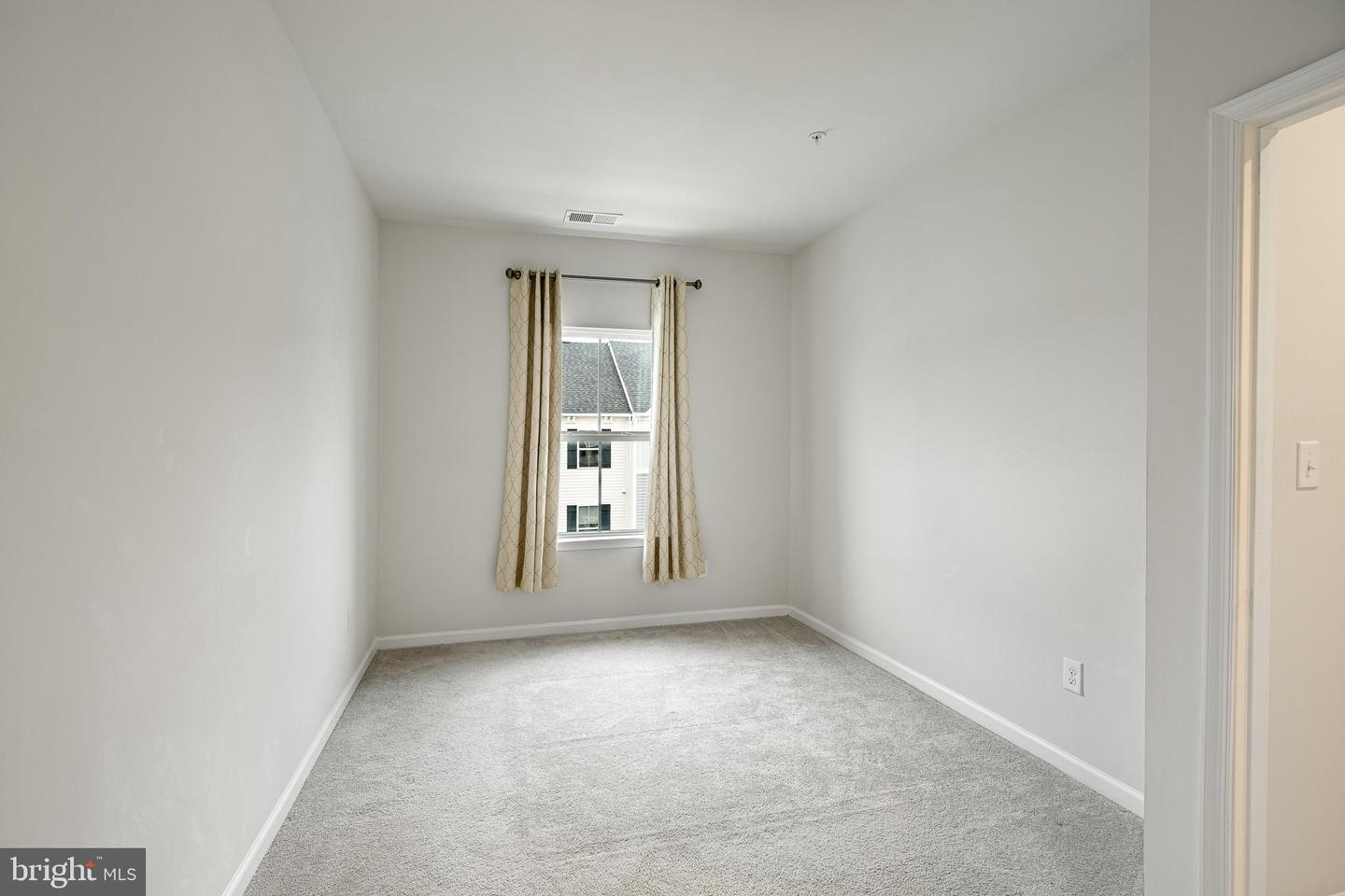 300 Blue Welsh St Property Photo 18