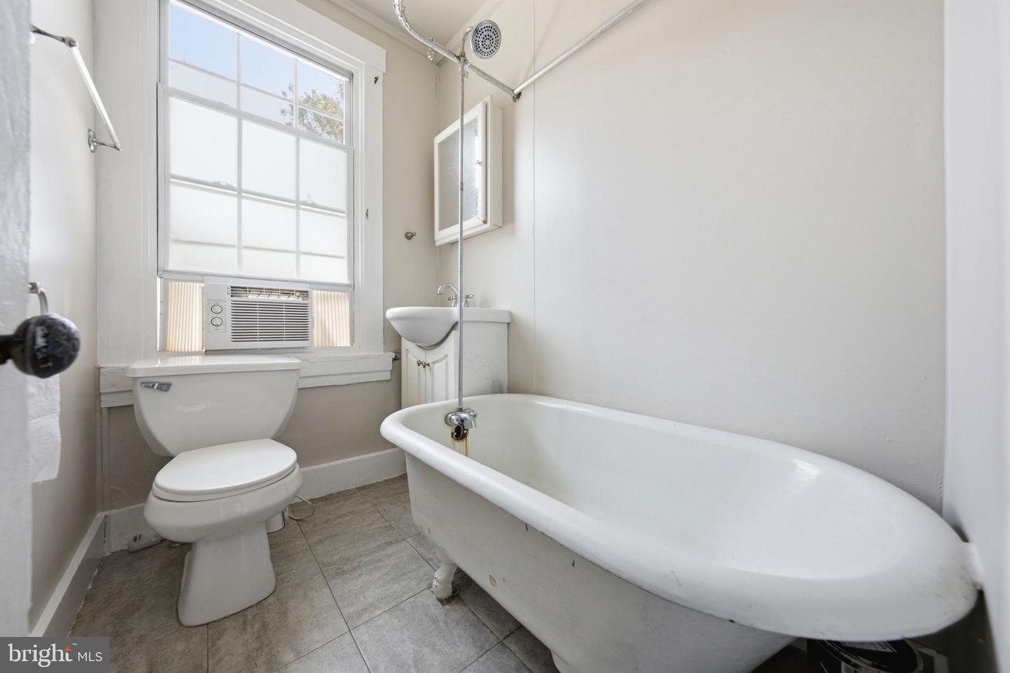 27 Spruce St Property Photo 24