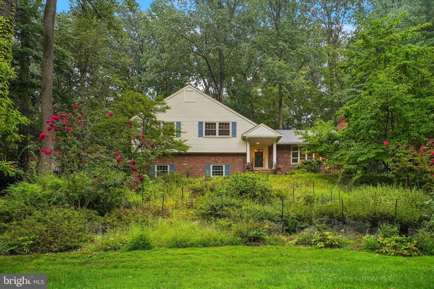 726 Old State Rd Property Photo 1