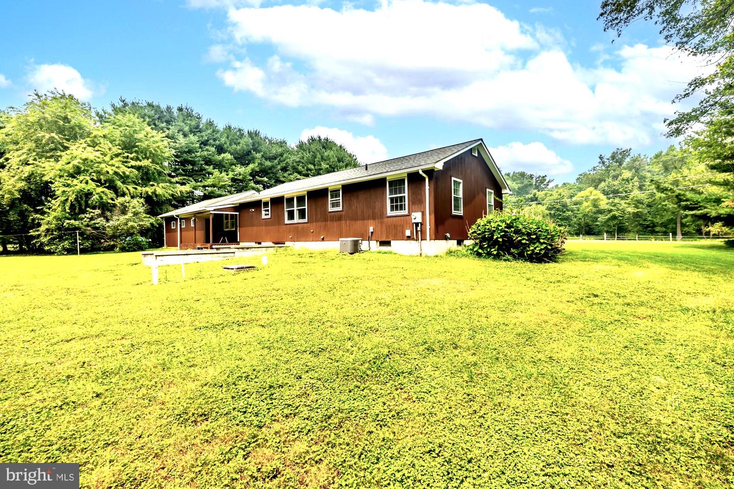95 Mill Rd Property Photo 4