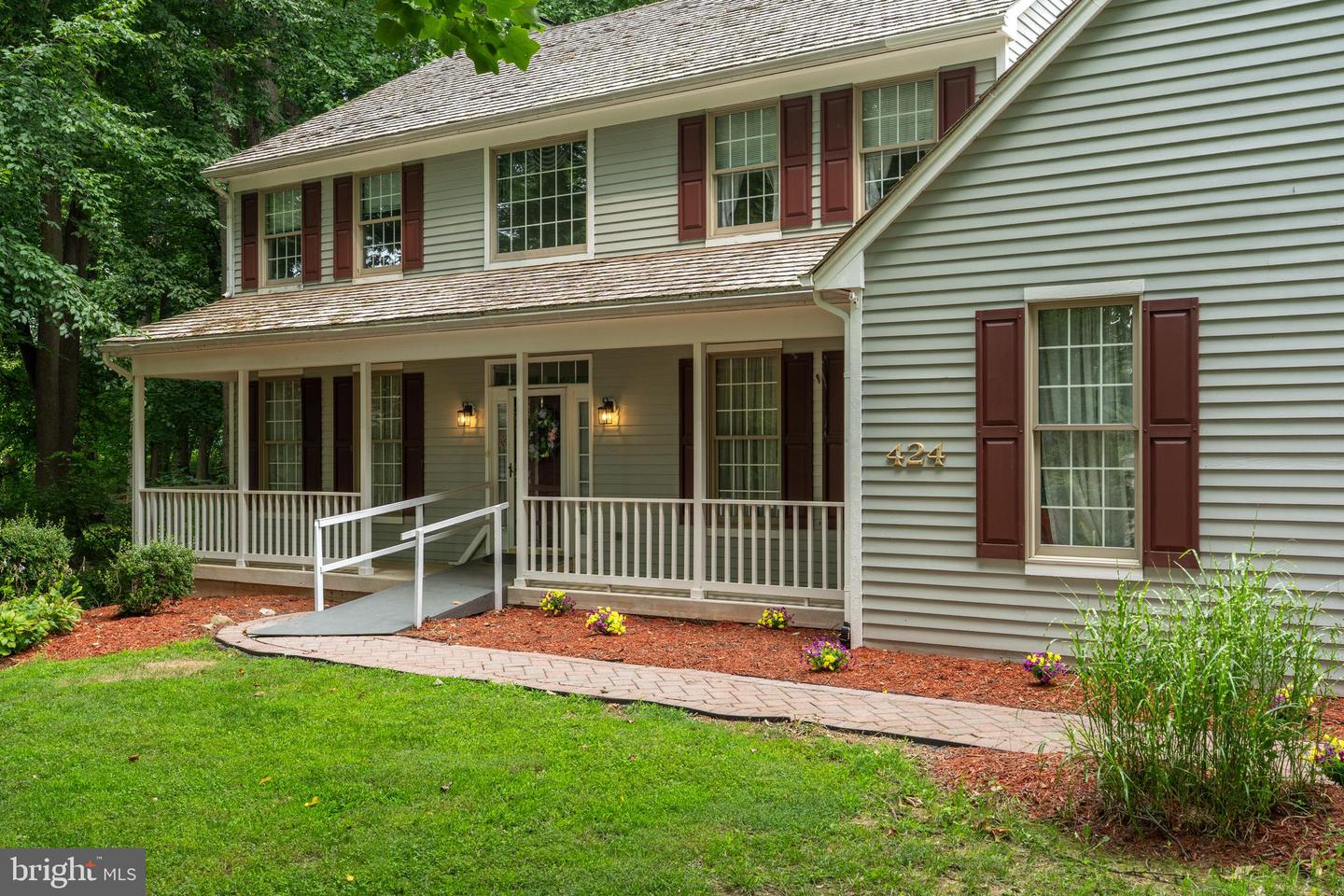 424 Buttonwood Rd Property Photo 4